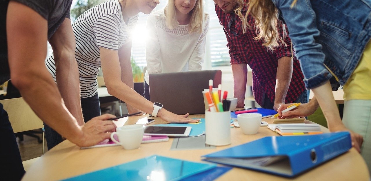 Favoriser l'écoute active dans les échanges professionnels